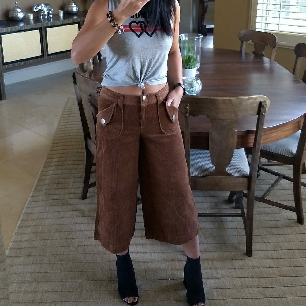 ✴️ Wide Leg Corduroy Women's Pants Size 6